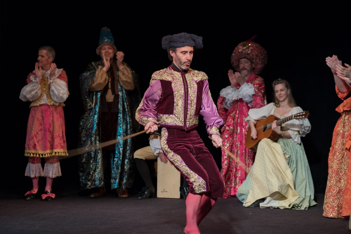 5dc2ea666a09a_spectacle_enfant_theatre_gentihomme_paris.jpg