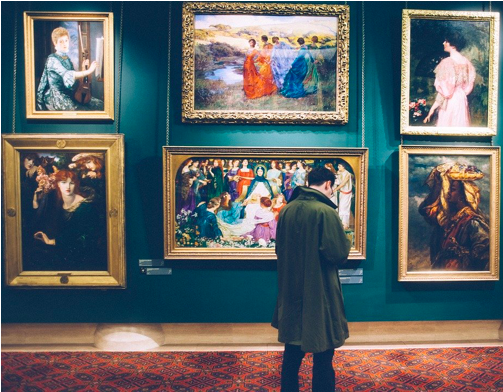 5df3b5c239a93_musée_paris_famille_vacances_louvre.png