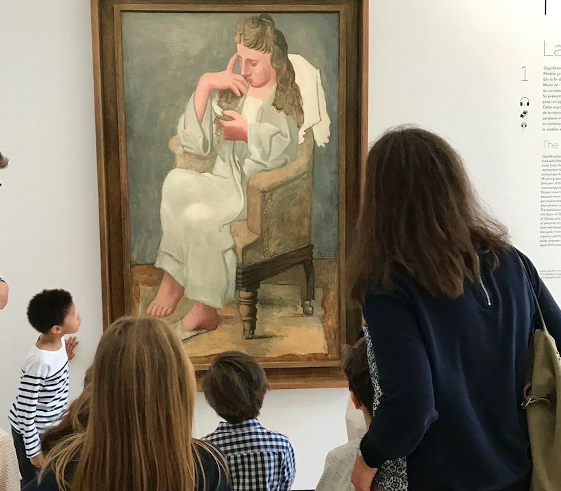 61dd9ecd349d8_visitefamilleparis.jpeg